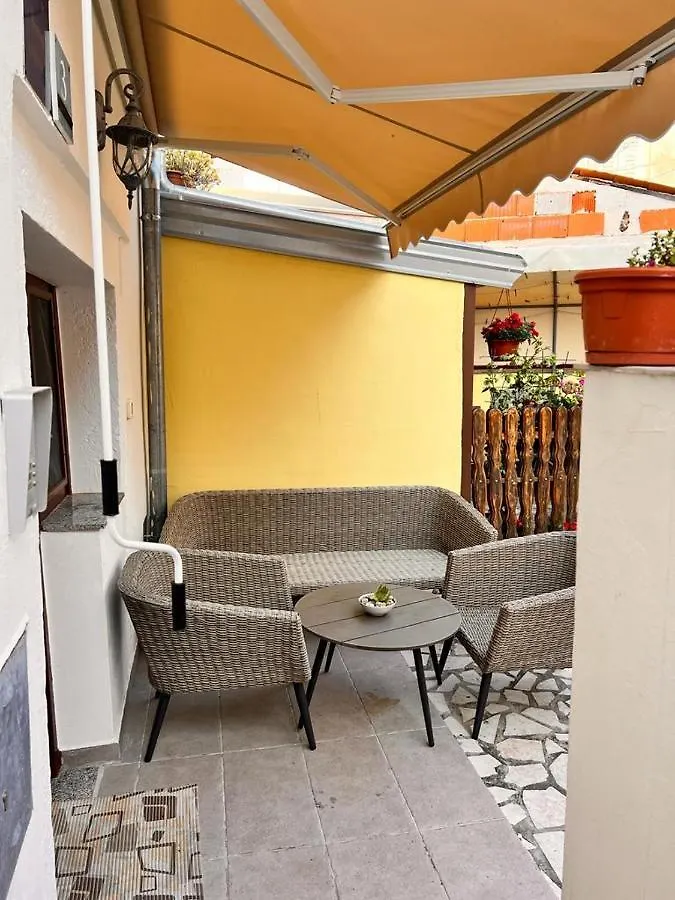 Apartments Zukanovic Fazana 0*,